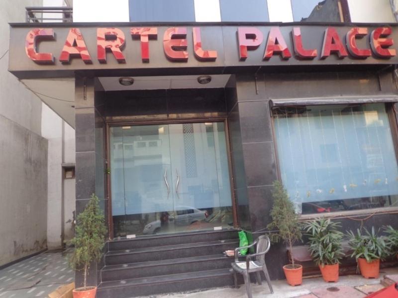 Cartel Palace Delhi Zewnętrze zdjęcie